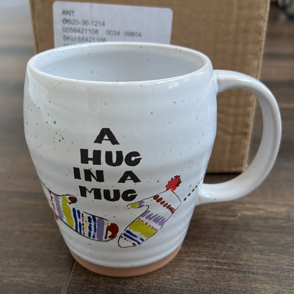 Anthropologie NIB Sweater Weather A Hug in a Mug Mittens Mug Stoneware Cup 16oz